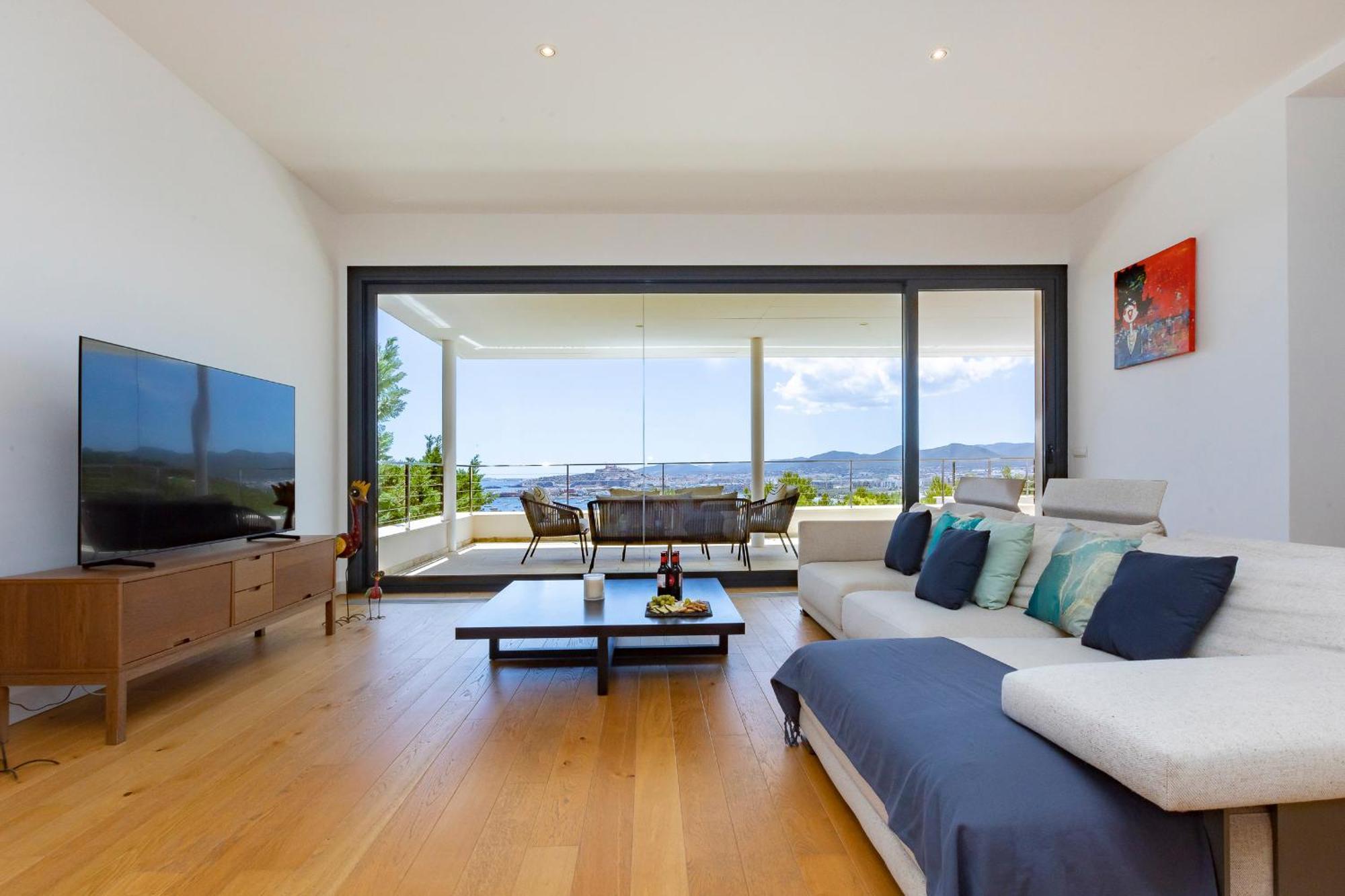 Pousada In Ibiza Town Sleeps 10 - Vue *